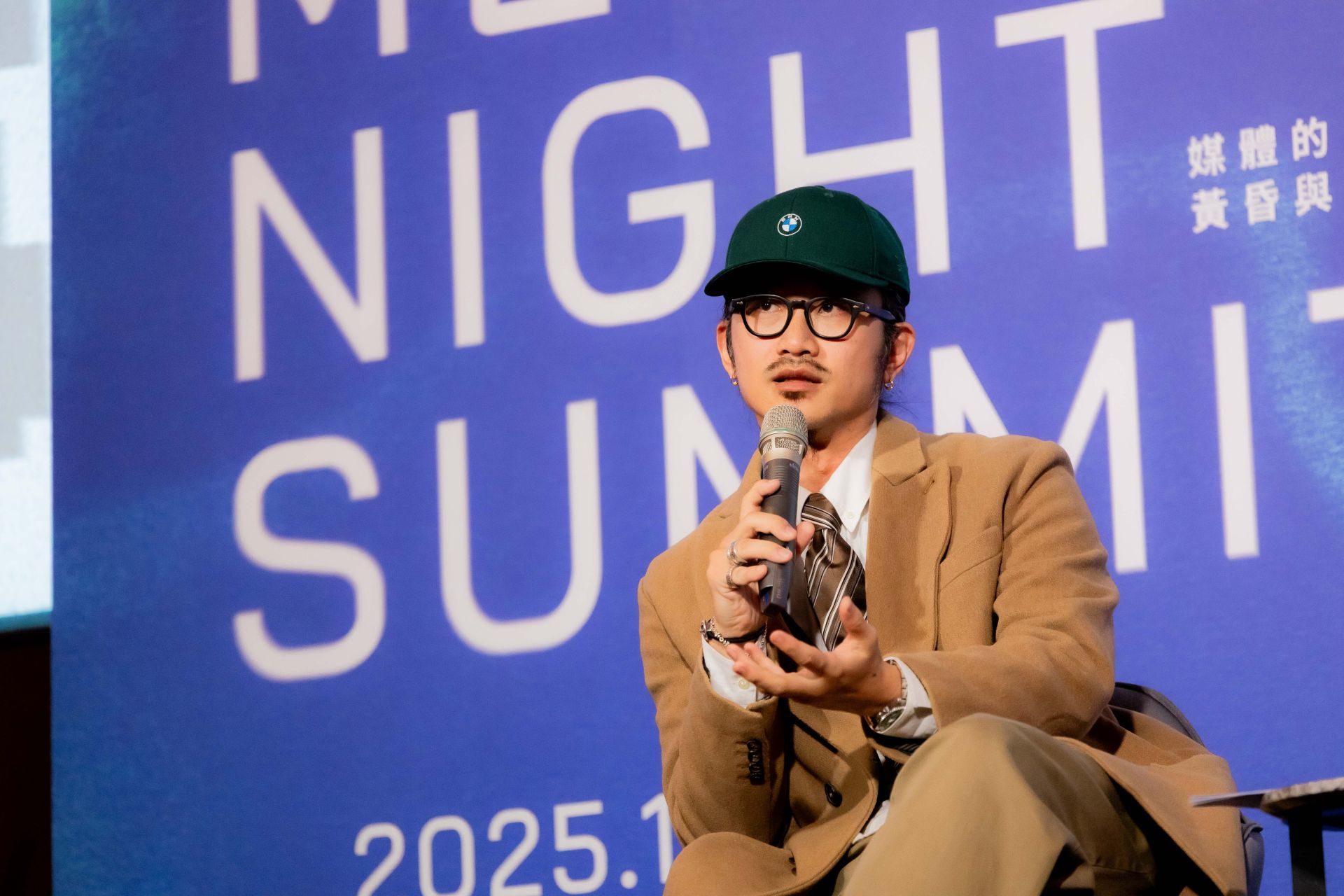 康泰納仕媒體集團創意內容與專案顧問烏鴉 Raven 分享全球媒體趨勢與內容差異化策略。